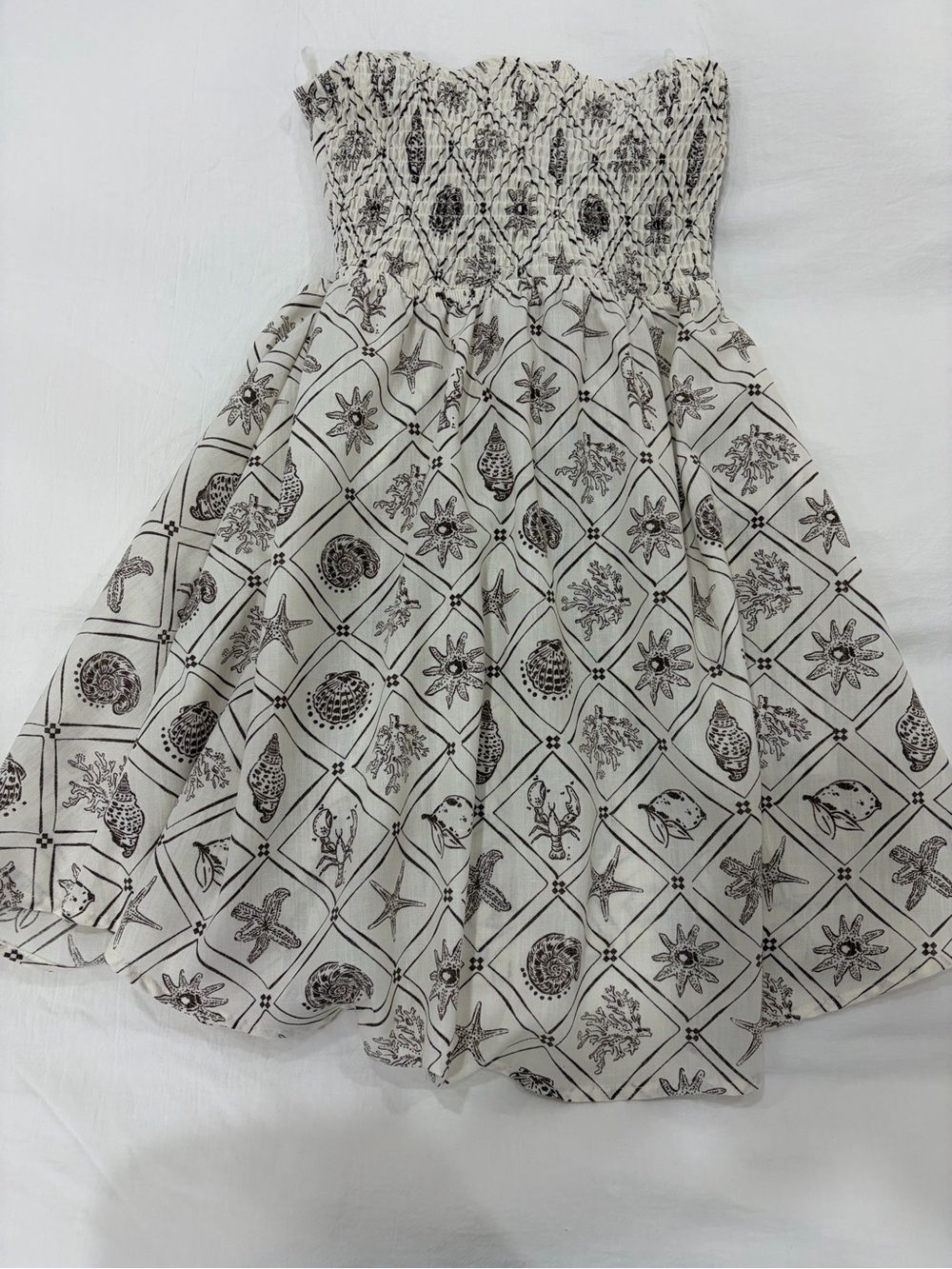 Ardenes Strapless Smocked Bodice Beach Print Dress - White/Brown